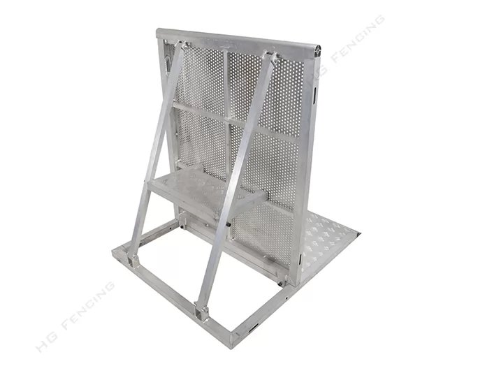 Aluminum Stage Barrier thumbnail 4