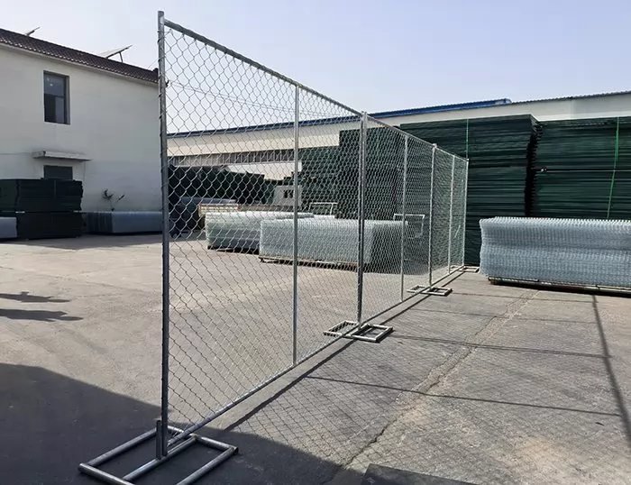 Chain Link Temporary Fence thumbnail 6