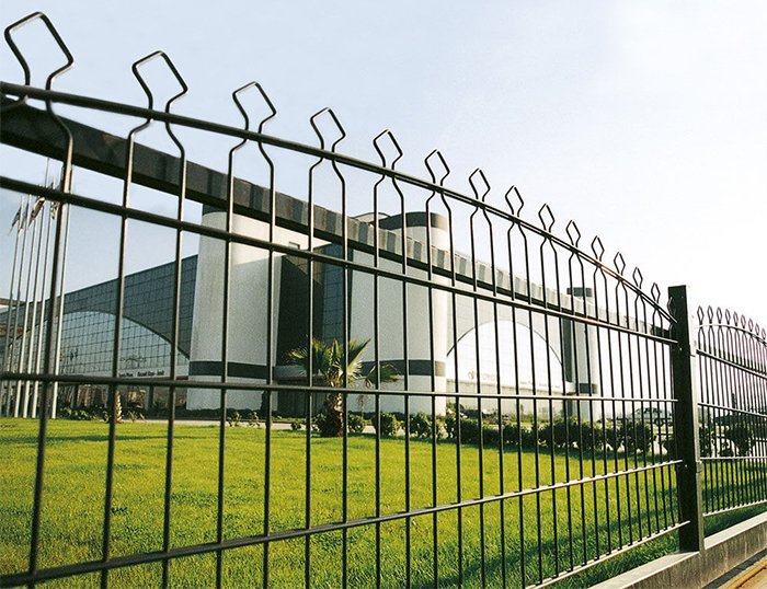 Double Wire Fence thumbnail 2