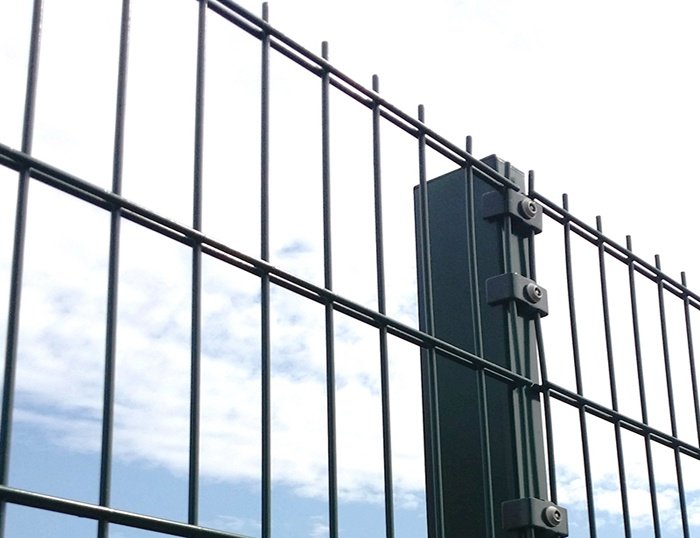 Double Wire Fence thumbnail 4