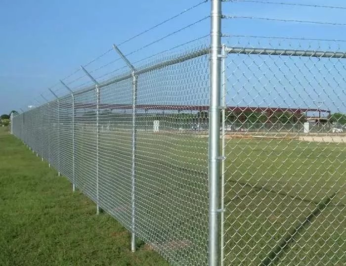 Galvanized Chain Link Fence thumbnail 2