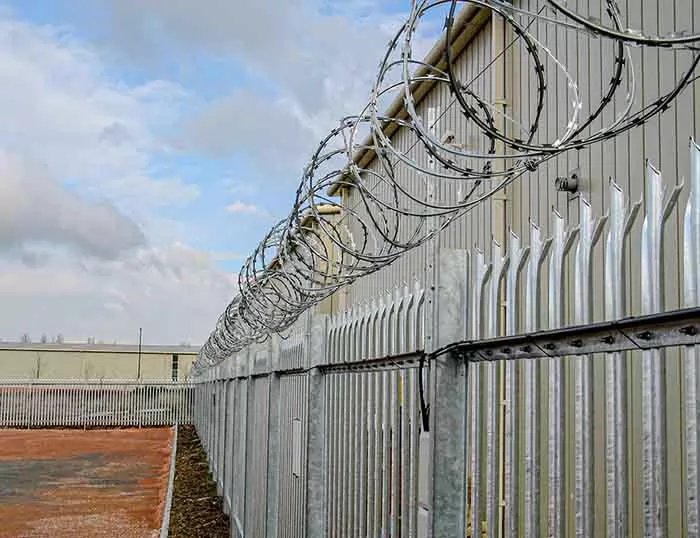 Palisade Fence thumbnail 5