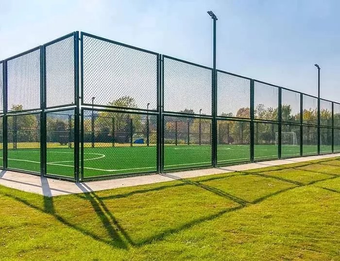 PVC Coated Chain Link Fence thumbnail 4